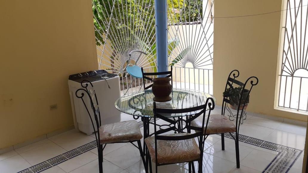 Nicole'S Guest Home Higuey Екстериор снимка